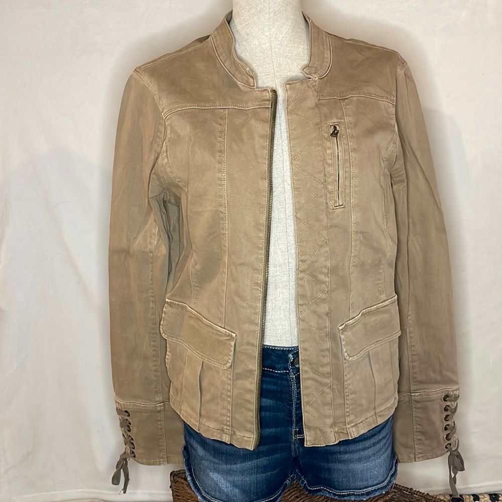 BKE brown cargo jacket. Size medium.